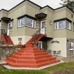 The Red Step- Beautifully renovated heritage home